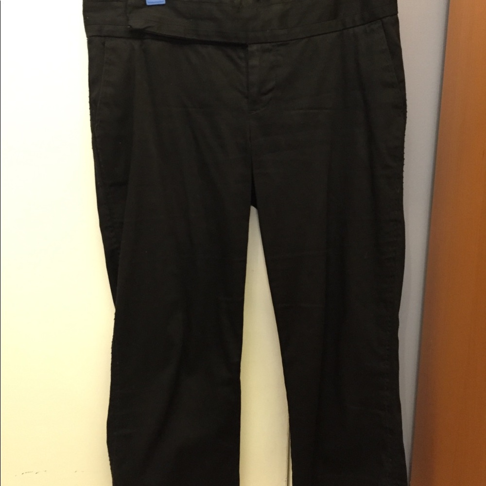Black Old Navy Capris - size 2